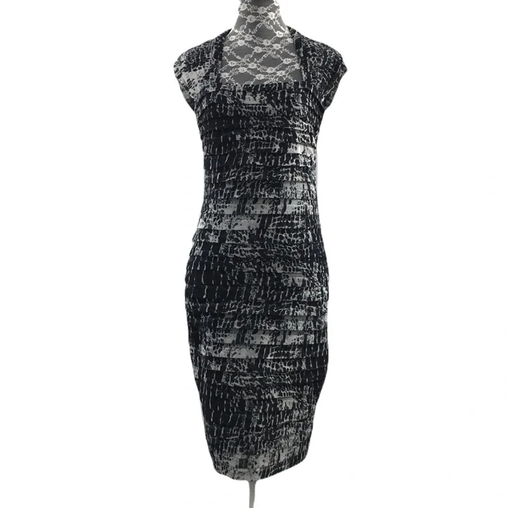 Adrianna Papell Gray Black Sheath Dress Womens 6 Tier Pleated Slimming